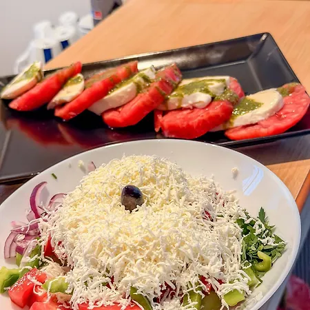 Solea Family & Restaurant L Free Parking * Rawda